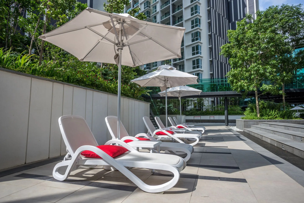 The Shore Hotel & Residences
