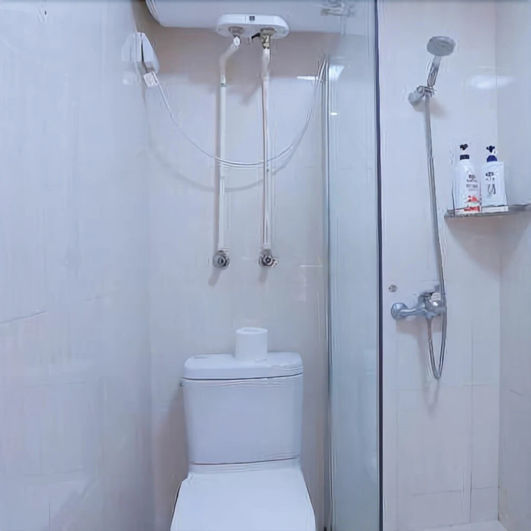Yannian Square Hotel