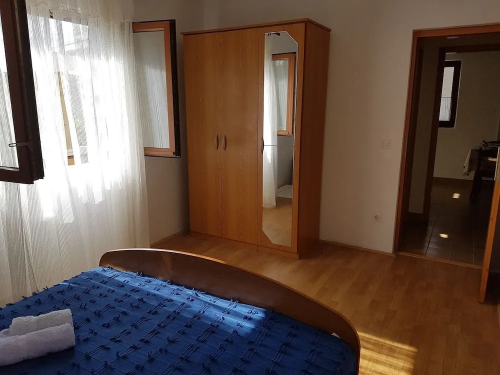Apartment Lavcevic