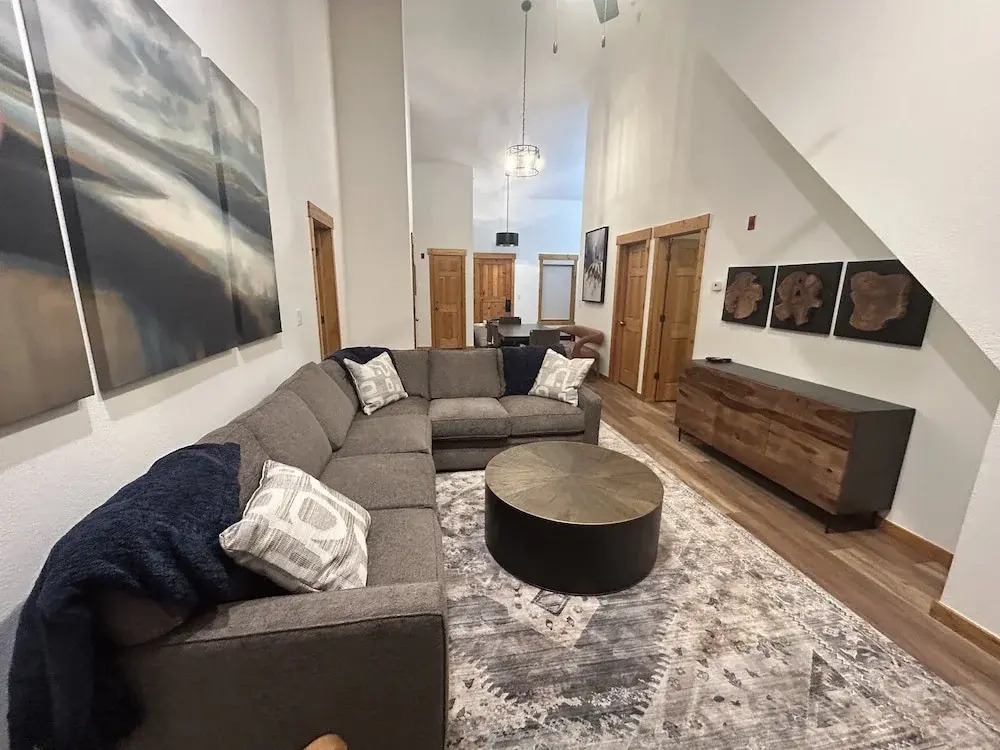 Renovated 3br Mountain Condo - Kids Ski Free 3 Bedroom Condo