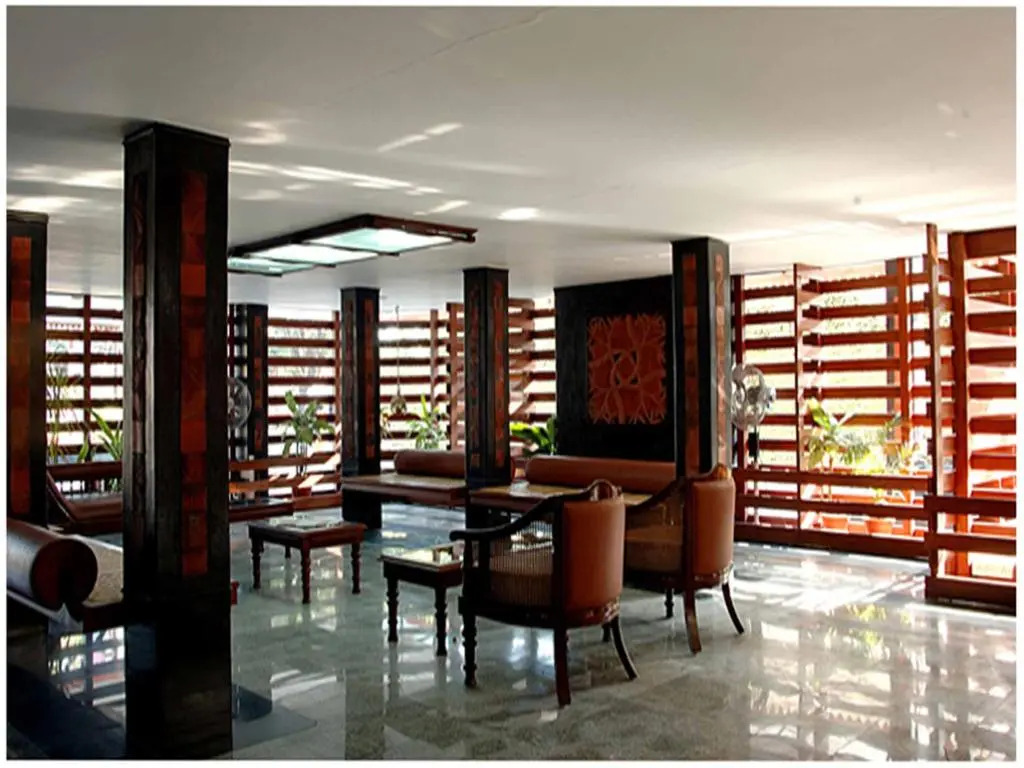 Bharat Hotel