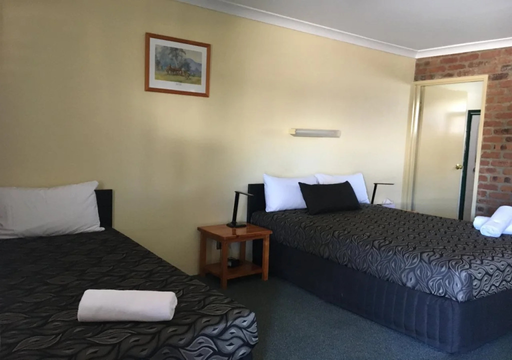 Wondai Colonial Motel & Ivorys Restaurant