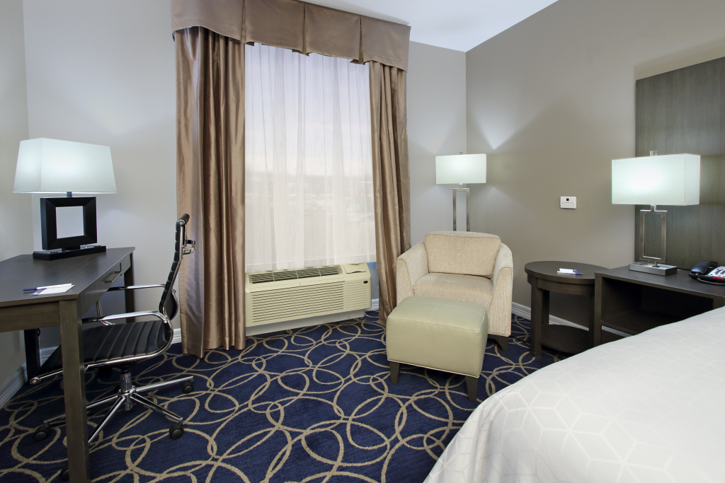 Holiday Inn Express and Suites Houston North - IAH Area by IHG