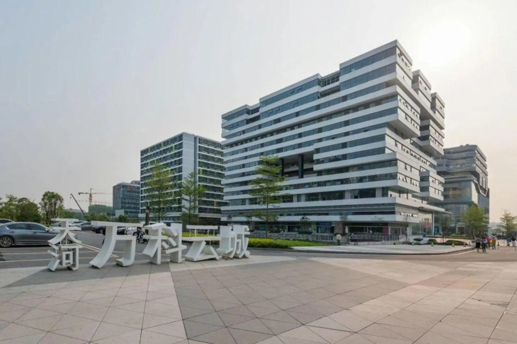 Weitesi International Apartment