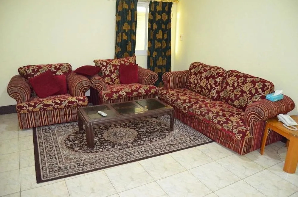 Akaduniya Furnished Apartments 2