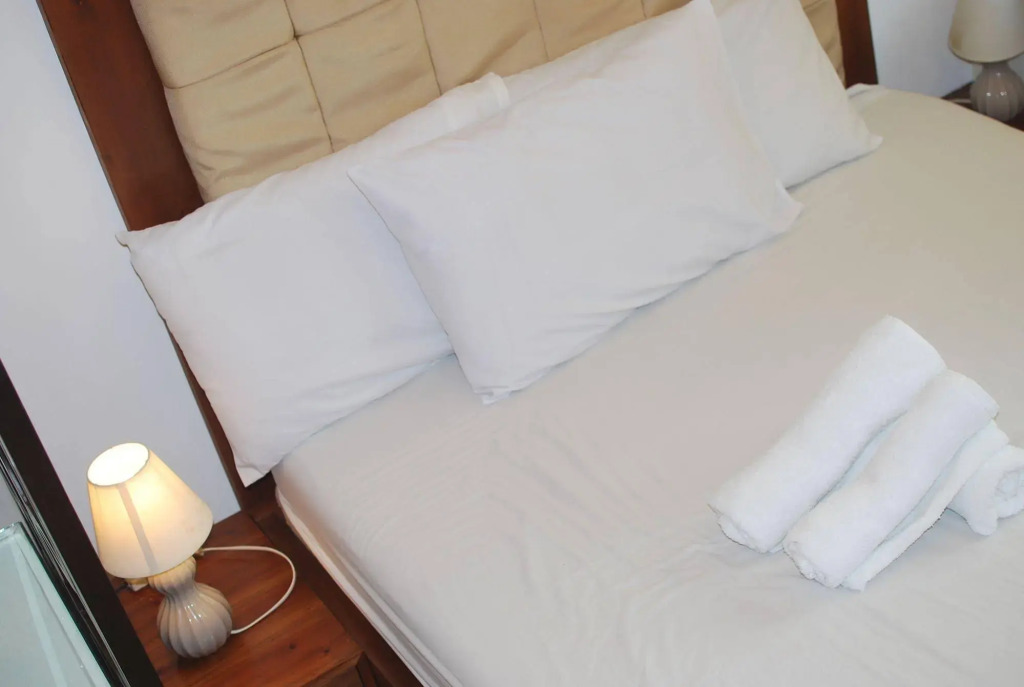 Premiere Haven MOA Staycation