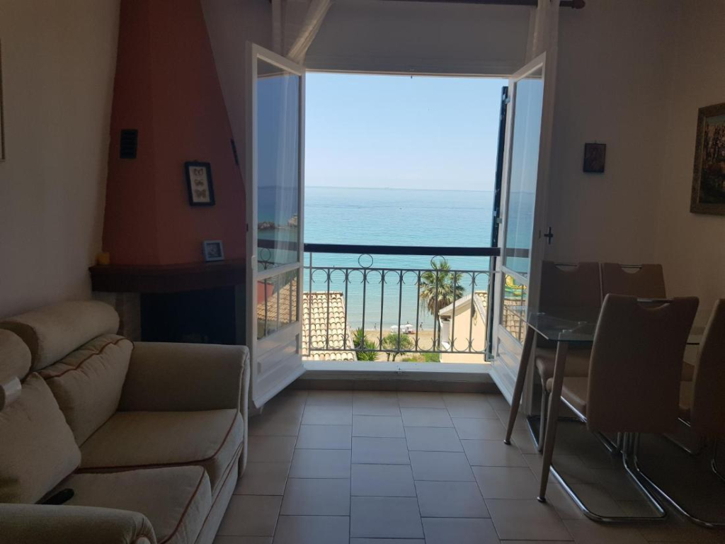 Glyfada Apartments