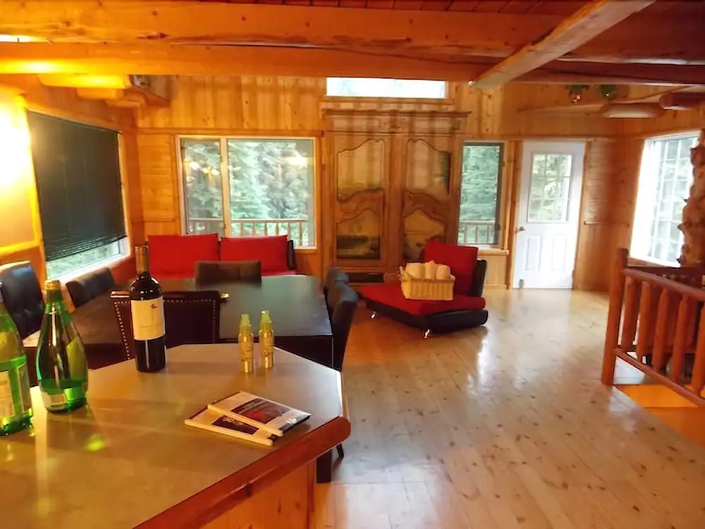 Beaverfoot Lodge & Resort