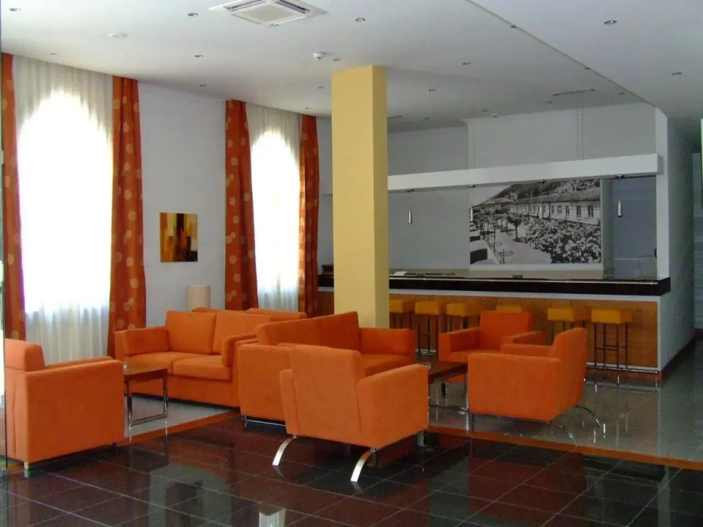 Hotel Apartamento Geres Ribeiro
