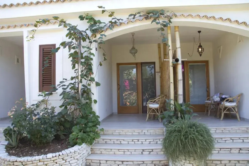 Oasi Beach Hotel