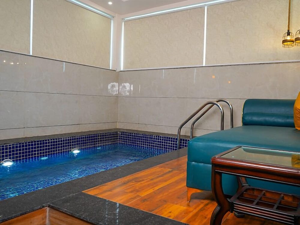 Corbett The Regnum Resort