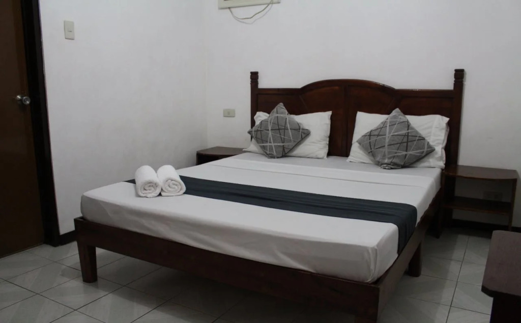 Patio Inn Hotel & Apartments