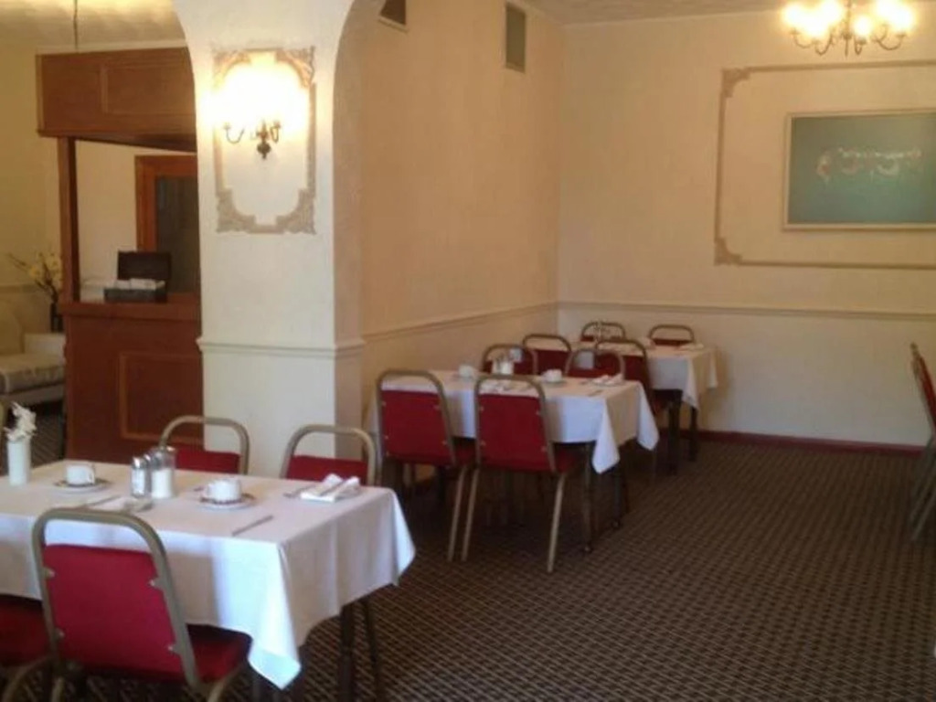 Woodlands Hotel and Restaurant