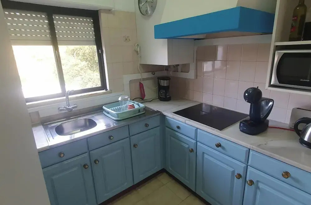 Apartment - Sleeps 2, Parking & Pool Access