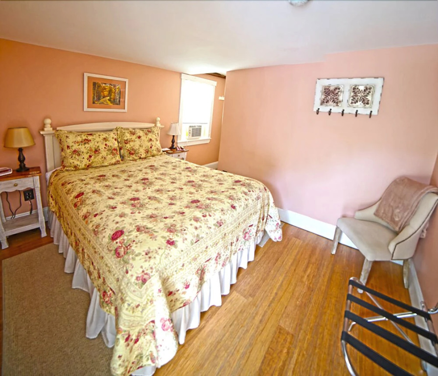 Ballard House Inn