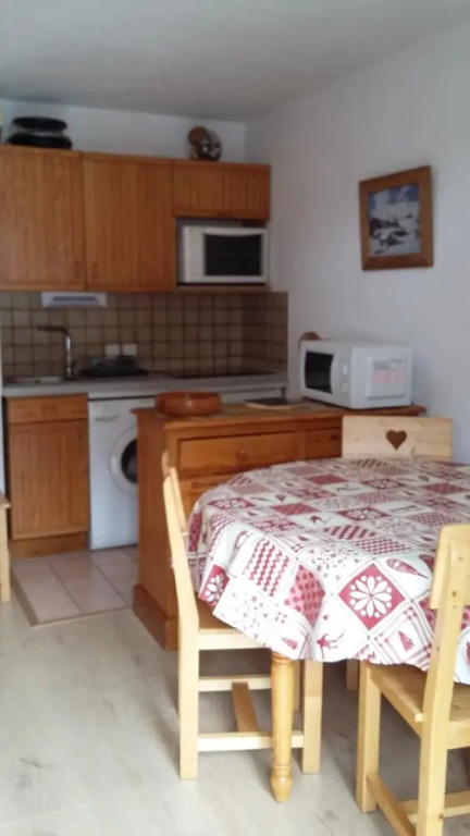 Tigny37 Studio Cabin 4 People 2 Exposed South-east