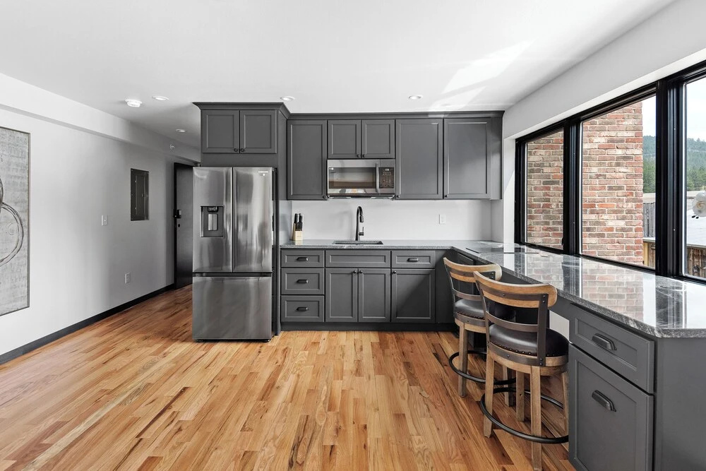 McGregor & Main - Luxury Lofts
