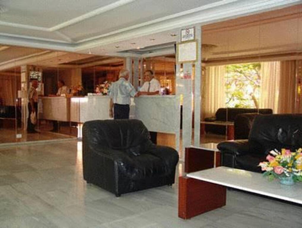 Apartamentos Las Arenas