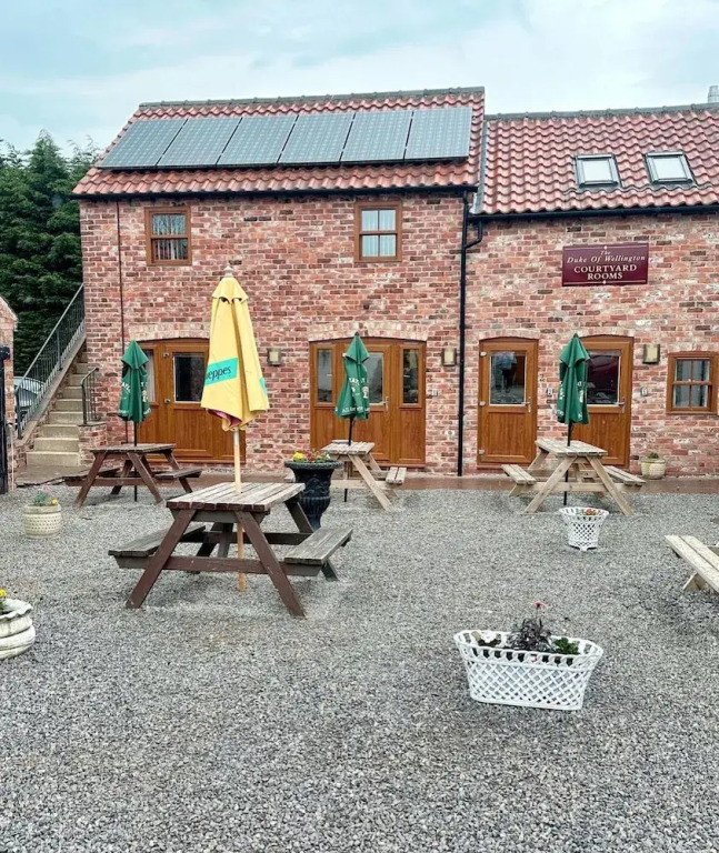 Courtyard Rooms - Studio - Double Bed - Wifi