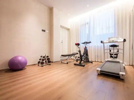 Wanda Yue Hotel (Pingtan Station Night Market, Longwangtou Beach)