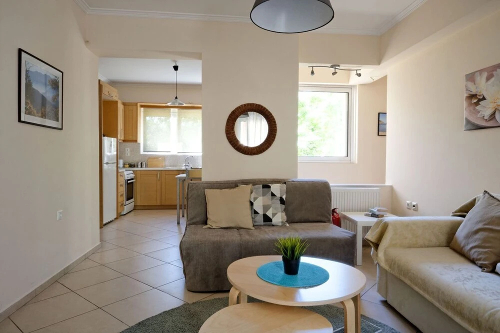 Brand new family apartment in Athens/dafni,100m from metro station, sleeps 4