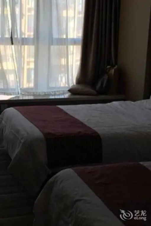 Starway Hotel