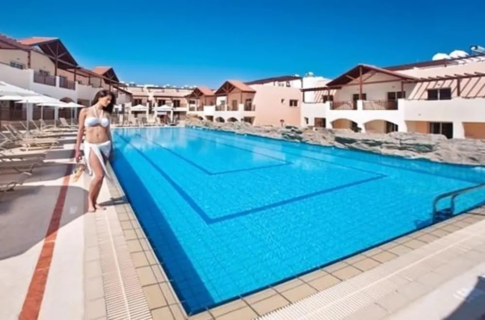 Apartment With 2 Bedrooms in Larnaca, With Pool Access, Furnished Terr