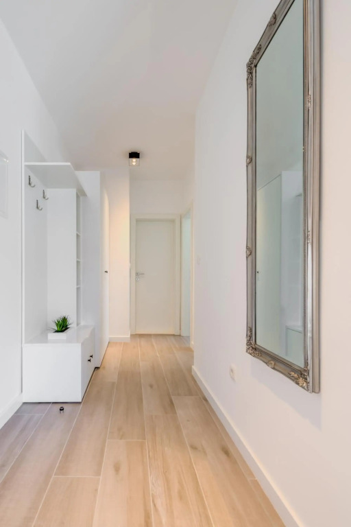 NEW apartment with POOL near center WITH 2 PARKING