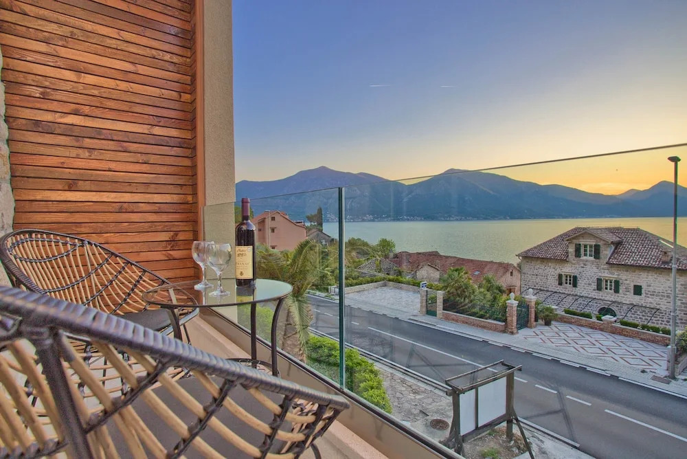 Apartments Magic Sea View