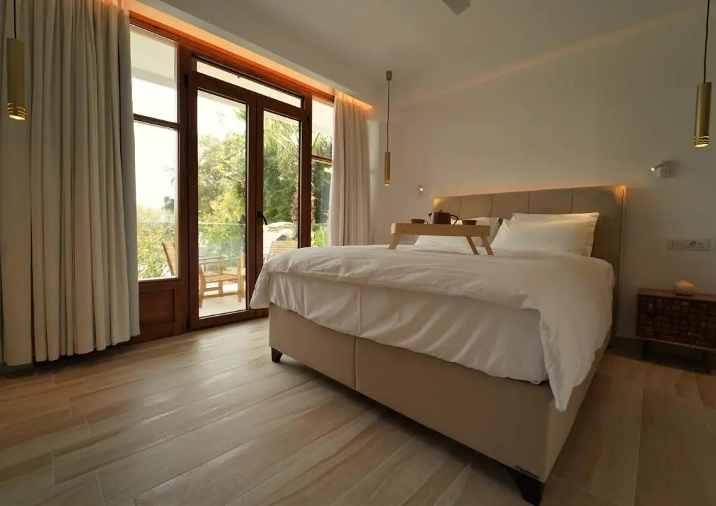 Bella Vista Hotel Studios & Apartments