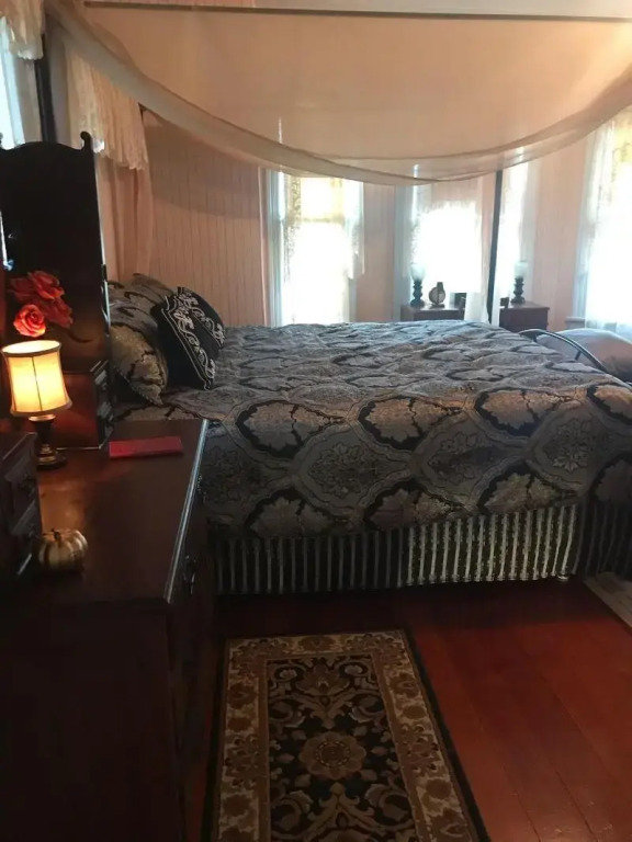 Hawthorne Inn