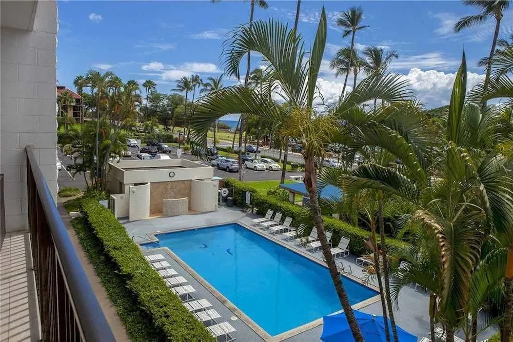 Maui Parkshore 306 - 2 Br Condo