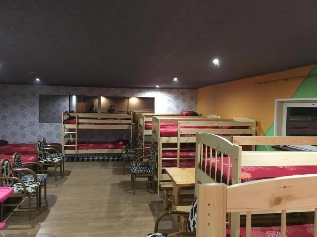 Tolli Hostel & Holiday House