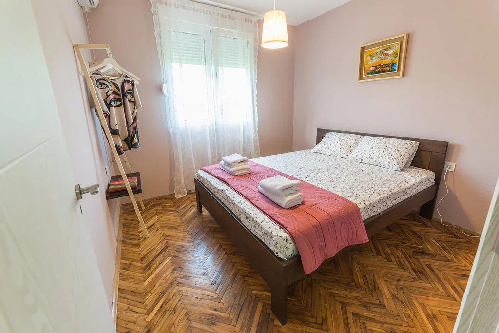 Hostel Q