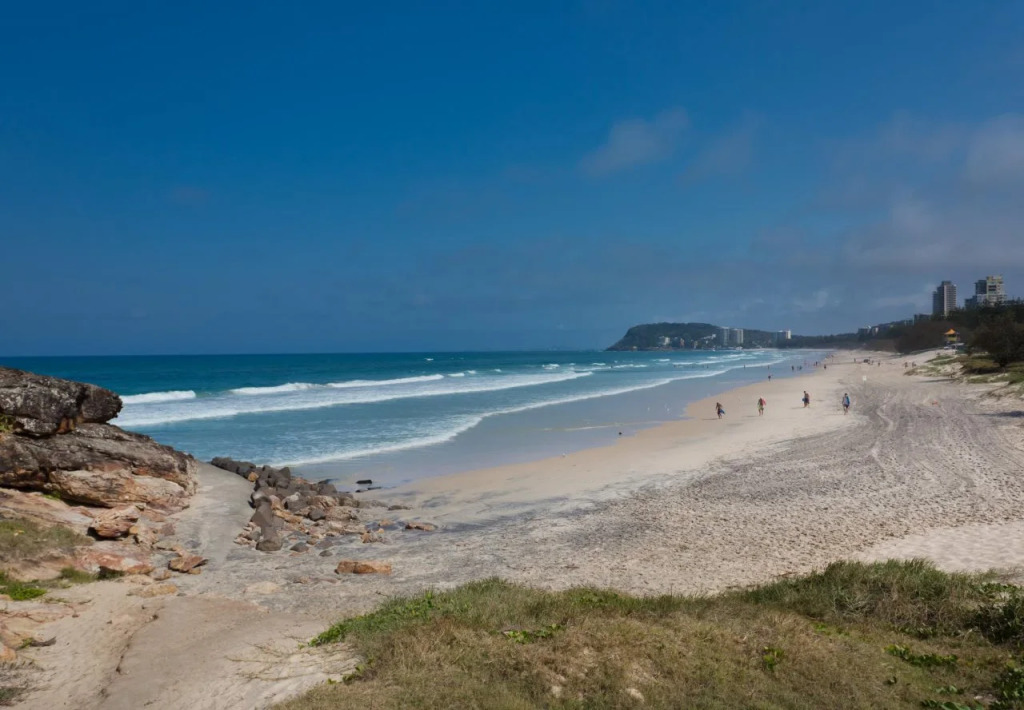 Burleigh Point Holiday Apartments