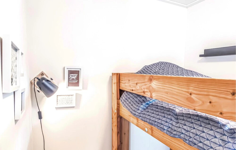 3 Bedroom Awesome Home In Heinkenszand