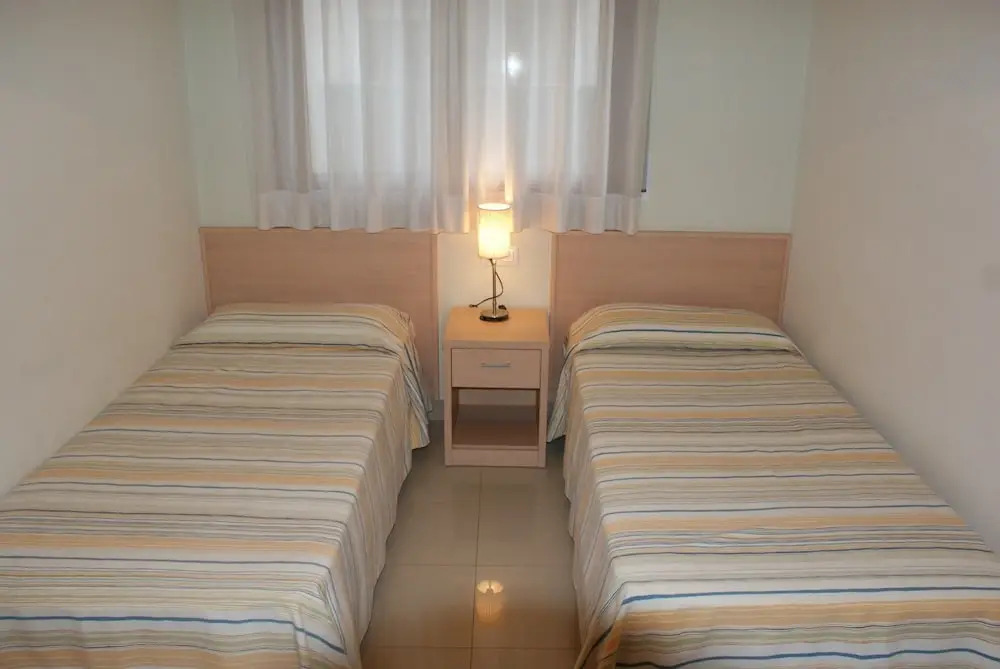 Apartment Enric Serra 1-5
