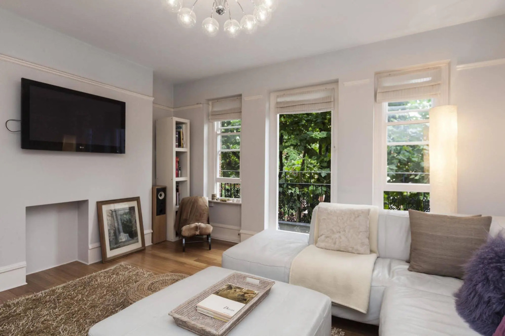 Earls Court Suites by Whelans