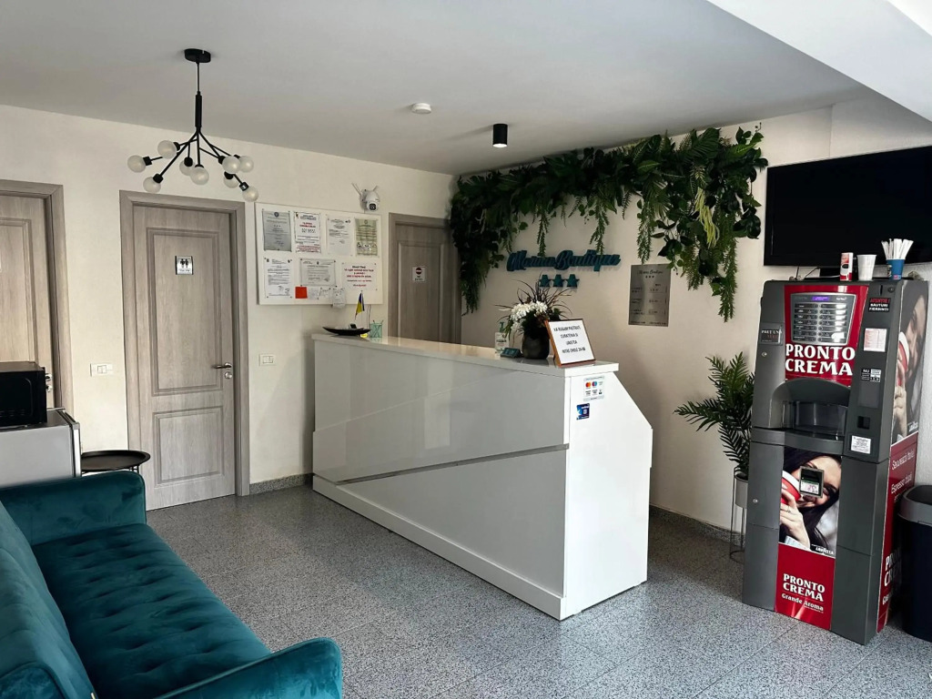 MARINA BOUTIQUE Costinesti