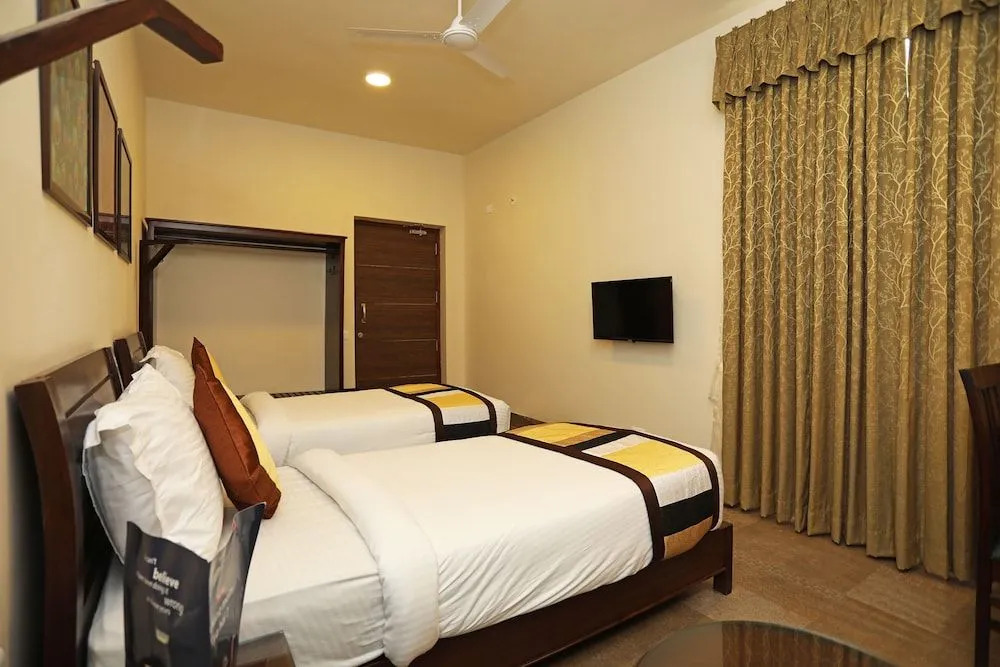 Tripli Hotels Shiv Villas