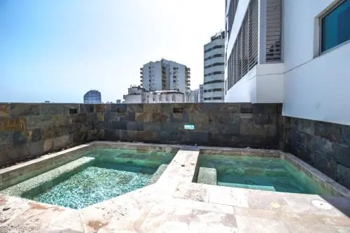 Brand-new, fine 2BR with stunning view