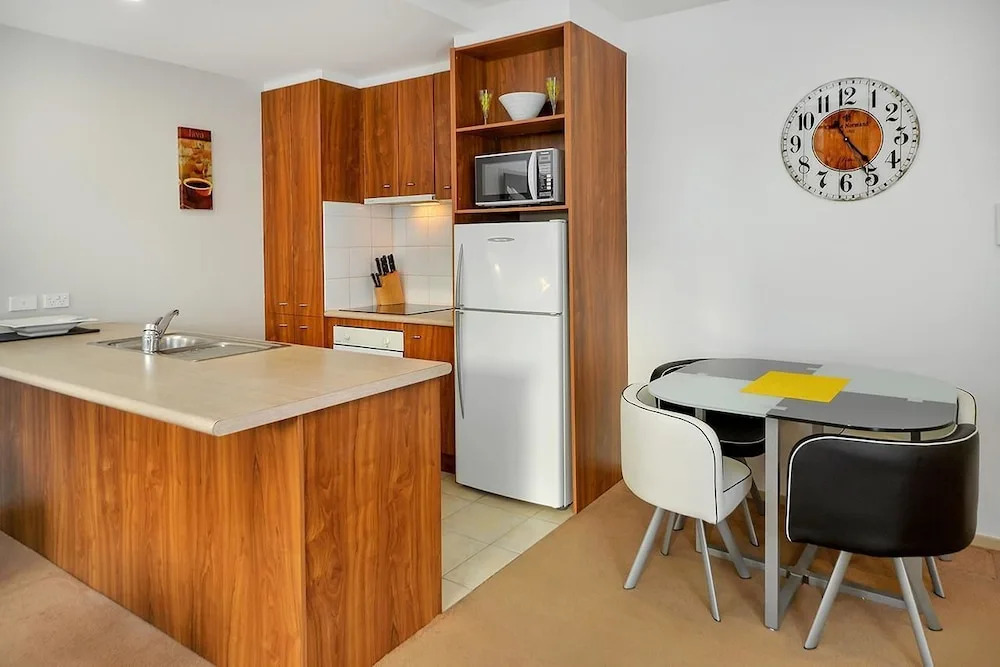 QV Modern Apartment with carpark - 674