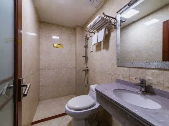 Longsheng Business Hotel