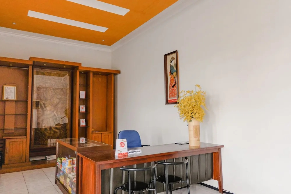 Ciliwung Family Residence by OYO Rooms