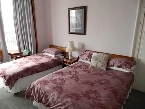 Fernlea Guest House