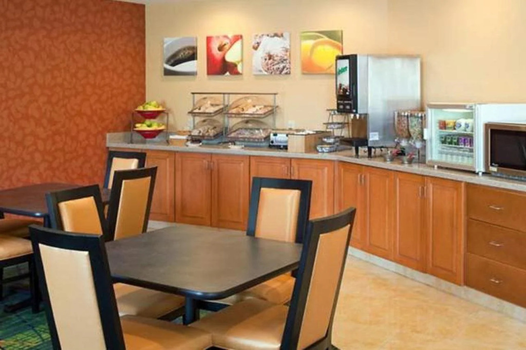 Country Inn & Suites by Radisson, Fayetteville I-95, NC