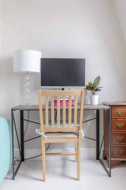 Quaint & Cosy 1 Bedroom Flat - Kensington Olympia!