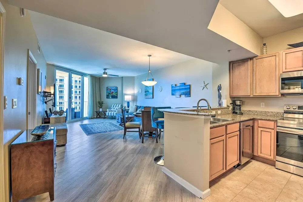Modern Resort Condo With Balcony - Walk to Beach!