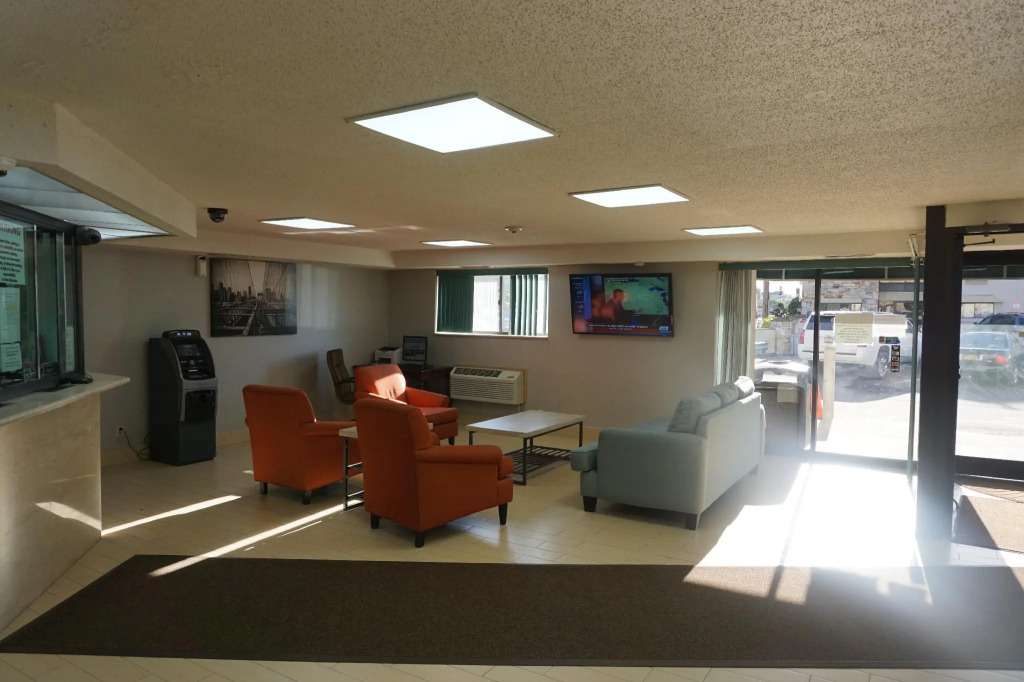 Floral Park Motor Lodge