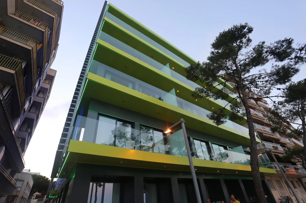 Cosmo Apartments Platja dAro